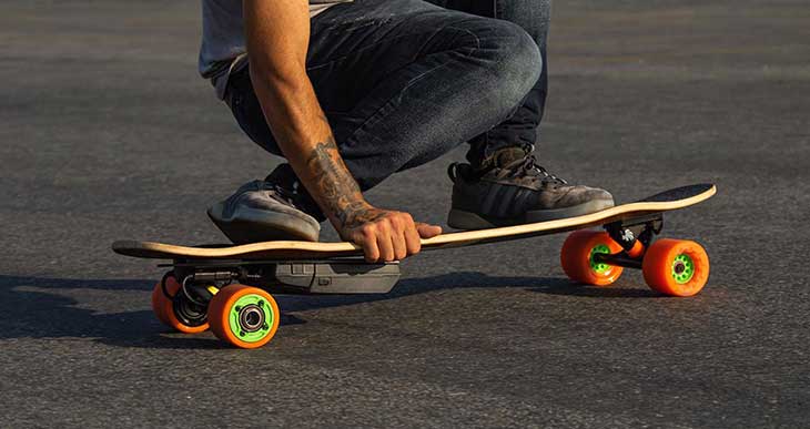Electric Skateboard Speed Wobble – How To Avoid