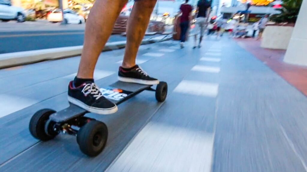 How fast are electric skateboards? eSkateBuddy